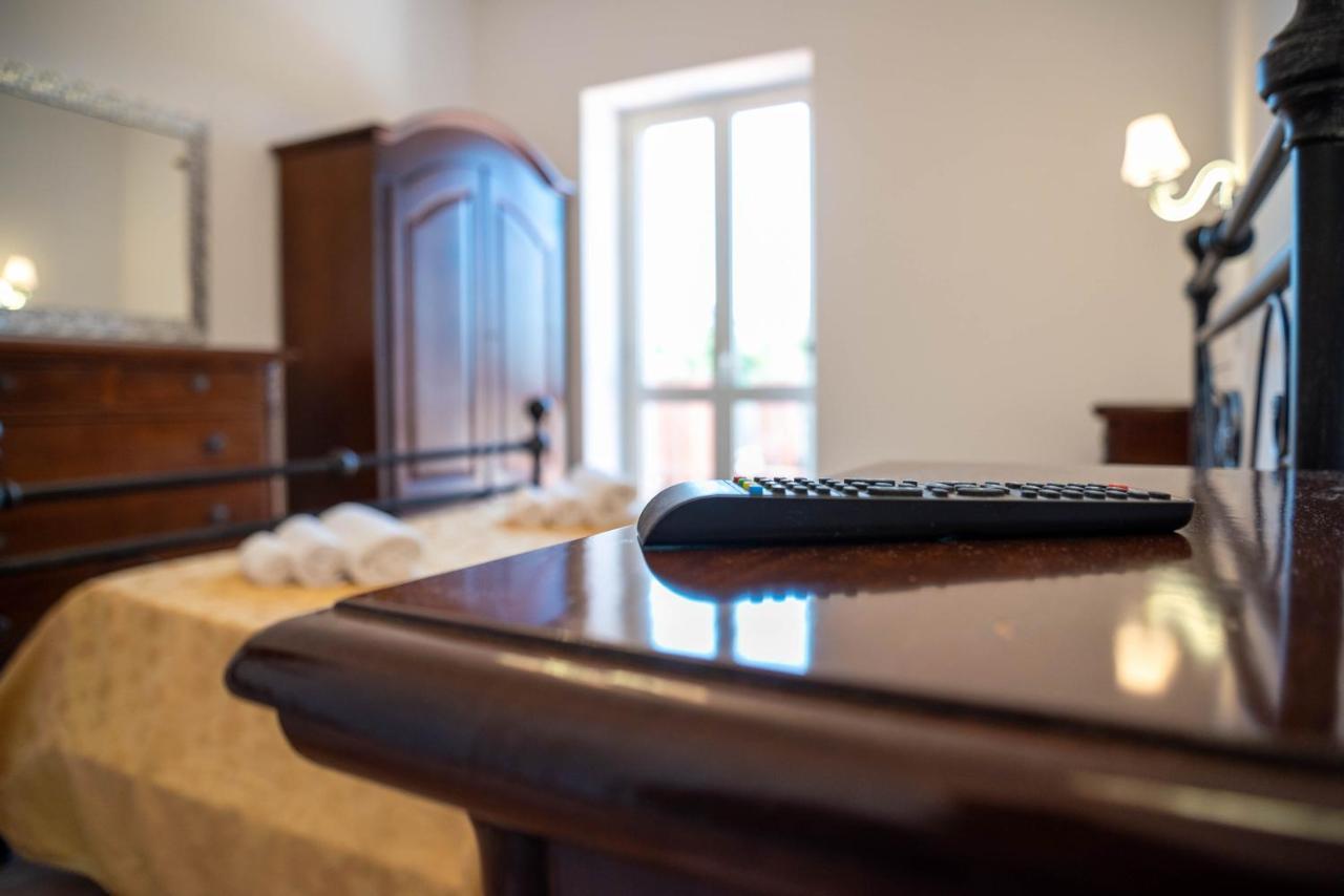 Luxury Villa Arianna Tarano Luaran gambar