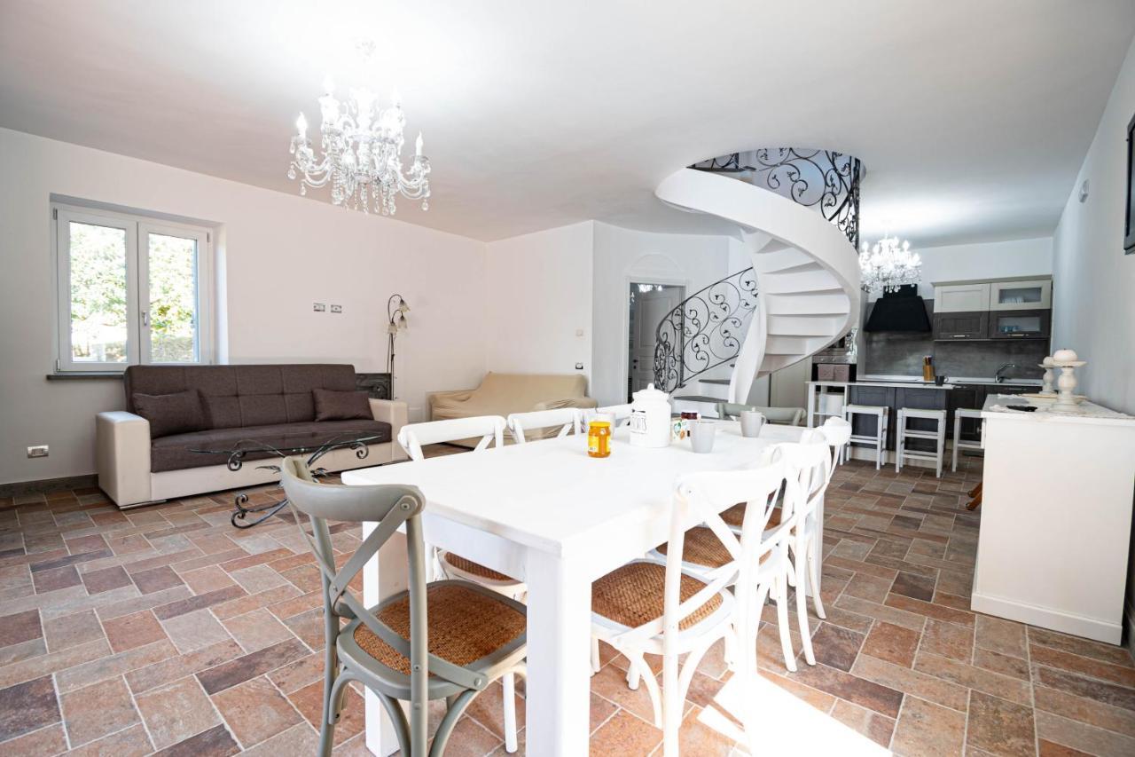 Luxury Villa Arianna Tarano Luaran gambar