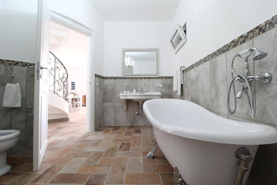 Luxury Villa Arianna Tarano Luaran gambar
